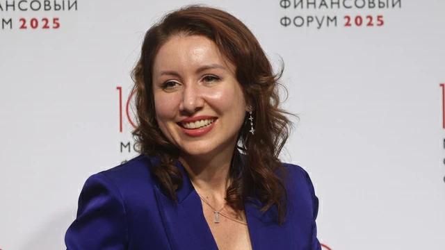 Ирина Окладникова